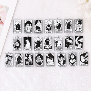 Dijes de cartas de <span class=keywords><strong>Tarot</strong></span> en blanco y negro, joyería acrílica de Luna y amantes para pendientes, collar Diy - Product Image 2