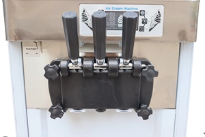 Thương mại Máy làm kem 2500W Sản lượng lớn máy làm kem 3 flavours <span class=keywords><strong>1</strong></span> Mix Máy làm kem mềm - Product Image 6