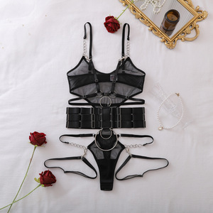 Ensemble de Lingerie Transparente en Maille 3 Pièces pour <span class=keywords><strong>Femme</strong></span> Été 2026 avec Détails Chaîne et Anneau en O, Bralette, Harnais de Taille et <span class=keywords><strong>String</strong></span> Jarretière - Product Image 2