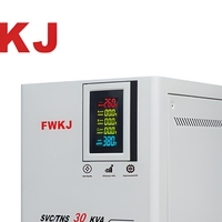 Régulateur de tension triphasé 30 kVA entièrement automatique avec enroulement en cuivre, modèle SVC, commande par servomoteur pour utilisation en centre de données