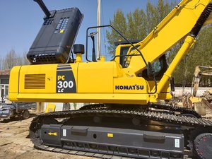 Japan Made Komatsu PC300-8 30 Ton crawler excavator Cheap Used Komatsu Hydraulic excavator 30 Ton crawler excavator 330 PC300 - Product Image 3