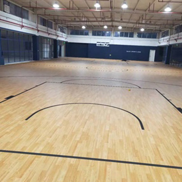 JIANER Basketball Sport indoor plastic floor tile PVC anti-slip basketball floor wood pattern floor for indoor basketball court