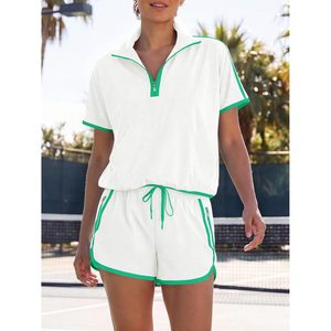 Ensemble 2 pièces personnalisé pour femme : Haut zippé à col en V à manches courtes et short décontracté au-dessus du genou, style uni - Product Image 4