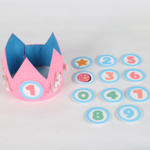 Sombrero <span class=keywords><strong>de</strong></span> <span class=keywords><strong>cumpleaños</strong></span> <span class=keywords><strong>de</strong></span> fieltro personalizable en <span class=keywords><strong>unicornio</strong></span> y formas numéricas Crown Photo Props para decoraciones <span class=keywords><strong>de</strong></span> Fiesta infantil - Product Image 1