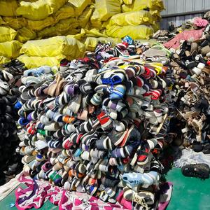 Zapatos y Pantuflas <span class=keywords><strong>de</strong></span> Marca Usados <span class=keywords><strong>de</strong></span> Buena Calidad y Económicos para Hombre y Mujer - Product Image 1