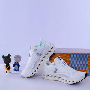 Scarpe da Corsa di Lusso di Alta Qualità 2025, Design Trendy, Personalizzabili, Famose Scarpe Sportive da Allenamento - Product Image 4