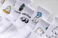Chaussettes moyennes en coton personnalisées pour femmes Chaussettes de dessin animé japonais