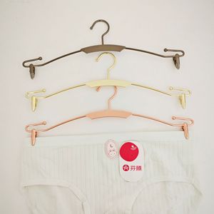 Venta al por Mayor de Perchas Metálicas para Pantalones para Tiendas de Ropa, Perchas para Tiendas de Lencería y Perchas de <span class=keywords><strong>Hierro</strong></span> <span class=keywords><strong>Forjado</strong></span> para Pantalones de Mujer - Product Image 2