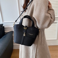 Sac à bandoulière de luxe pour femme, style vintage, nouvelle tendance, couleur unie, fermeture éclair légère, sac à bandoulière de luxe