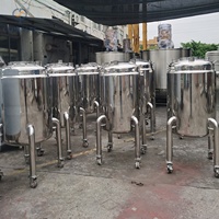 Cuve de mélange et de stockage sanitaire SS304 à double enveloppe, 200L, 500L, 1000L, avec couche isolante et cadre de décapeur mural, 380V