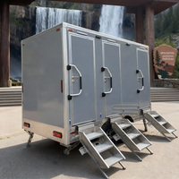 Toilettes et salles de bain portables temporaires à prix avantageux, sanitaires mobiles de luxe avec lavabo, douche et fosse septique