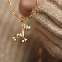 Pendentif en or 18 carats avec diamants naturels et émail, design unique petit cheval, bijoux pour fiançailles, mariage et fêtes