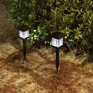Lámpara Solar LED para Jardín Xinyao, Mini Lámpara de Jardín Resistente a la Lluvia para Exteriores - Product Image 1