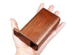 Boîte de rangement pour accessoires de fumage en bois pour adultes avec finition en bois naturel, couvercle sécurisé et intérieur organisé pour la maison ou les voyages - Product Image 3