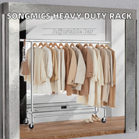 Porte-vêtements à roulettes robuste, barre extensible, capacité de charge 130 kg, 45 x (110-150) x 162,9 cm, métal chromé