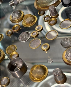 Pièces automobiles, acier inoxydable et bord en laiton filtre d'injecteur de carburant automobile, petit bol de filtre - Product Image 2