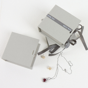 Cajas de Joyería de Cartón con Cinta Gris y Logotipo Personalizado, Empaque Premium para Exhibición de Lujo - Product Image 3
