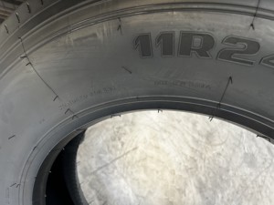 Neumático Radial Nuevo LCH T-REX para Camiones y Autobuses 24.5, Neumáticos para Camiones Ligeros, Neumático Neumático Comercial 11R24.5, Precio al por Mayor - Product Image 1