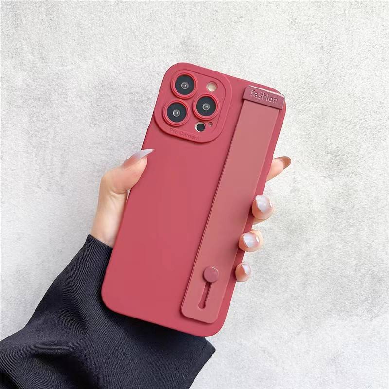 สีแดงเข้ม