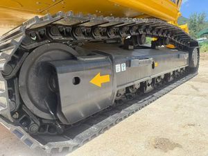 รถขุดตีนตะขาบ Komatsu PC300 มือสองจากญี่ปุ่น น้ำหนัก 30 ตัน รุ่นปี 20223 พร้อมหัวเจาะแบบ Thumb Attachment - Product Image 6