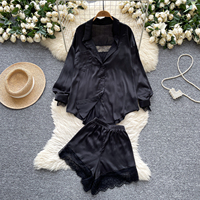 Ensemble de vêtements de détente pour femmes en satin à manches longues avec col à revers et short à taille élastique à jambes larges avec bordure en dentelle