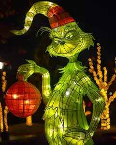 Luces de escena fabricantes de luces de modelado venta directa de dibujos animados de Navidad Grinch flor luces festivas al aire libre