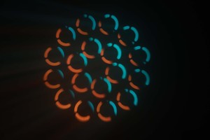 Projecteurs de scène à tête mobile LED 200W 18 prismes, mélange de couleurs RGBW et contrôle DMX512, <span class=keywords><strong>faisceau</strong></span> réglable pour théâtres et événements - Product Image 5