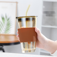 En stock – Tasse à matcha en verre avec couvercle et paille, manchon en silicone multicolore, en verre de qualité alimentaire pour la cérémonie du matcha et l'usage quotidien