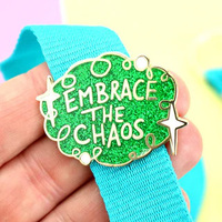 Fabricant en Chine, conception de logo personnalisée, badges en laiton, épingles à revers en émail dur et souple, épingles en émail personnalisées