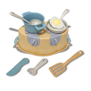Ensemble de jeu de cuisine pour enfants 8 pièces en paille de blé et PP : cuisinière à gaz, casseroles, poêles, cuillère, couteau, fourchette, spatule et ustensile à œufs - Product Image 5
