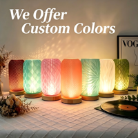 Nouvelle arrivée, lampe de table LED en plastique à texture ondulée 3D, style Art Déco, couleur crème, lampe de chevet, lumière d'ambiance pour la maison