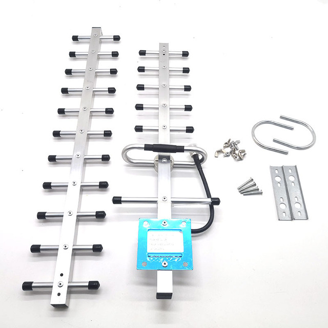 hight gain 15-20 DBi Gain 800-2700 MHz yagi antenna 18-element Outdoor Aluminum Alloy Yagi Directional Antenna