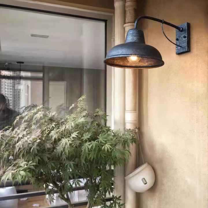 Retro Iron Art Nostalgic Exterior Wall Lamp Front Garden Outdoor Waterproof Wall Lamp Balcony Courtyard Lamp