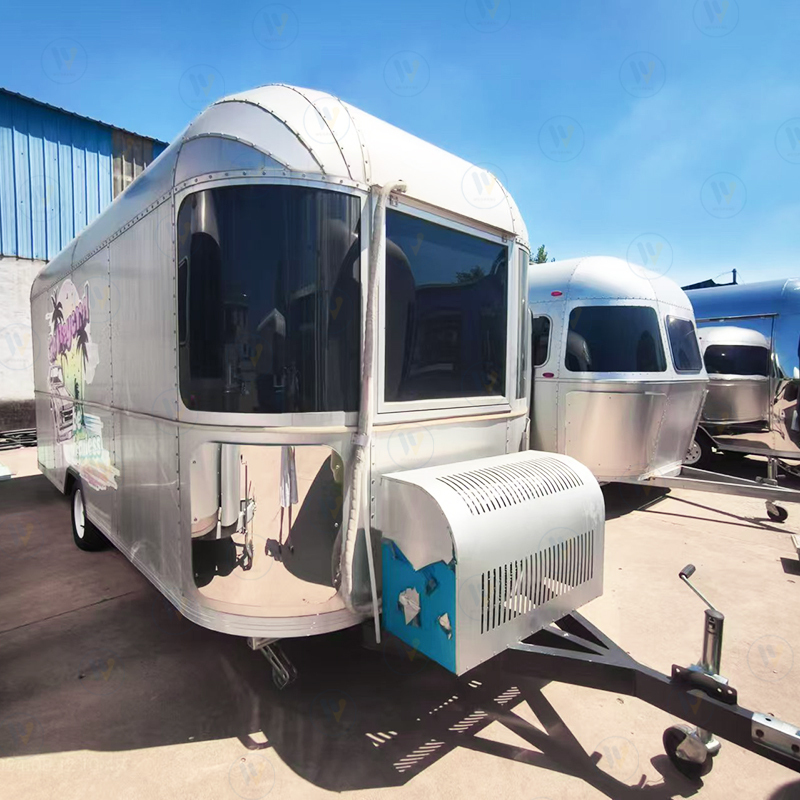 Self Propelled Tractor Trailer for Outdoor