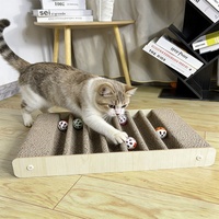 Griffoir pour chat en carton ondulé plat en gros avec canaux à bille roulante et cadre en bois naturel pour les animaleries