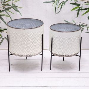 Ensemble de 2 jardinières avec support en métal, forme ronde, design antique, en vente par les exportateurs - Product Image 1