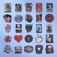 Broches de solapa de esqueleto de terror, estilo punk, con calavera gótica de tarot y esmalte.