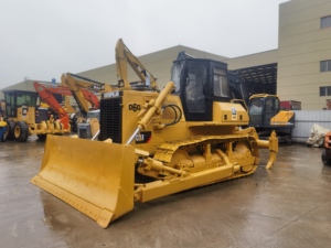 รถดันดินแคตเตอร์พิลลาร์มือสองคุณภาพสูง รถดันดินตีนตะขาบ CAT D6G มือสอง รถดันดิน CAT มือสอง มีสินค้าในสต็อก - Product Image 2