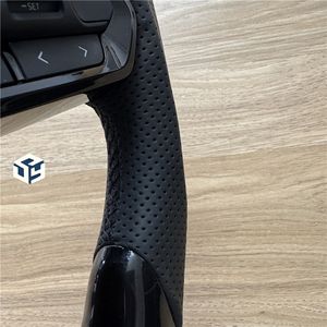 Volante Deportivo de Fibra de Carbono Real con Palanca de Cambios para <span class=keywords><strong>Toyota</strong></span> Land Cruiser LC300 Hilux Supra Mk5 Corolla Camry Fortuner <span class=keywords><strong>Gt86</strong></span> - Product Image 4