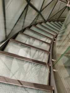 Panneau de verre émaillé imprimé numérique insonorisé isolé Chine approvisionnement direct d'usine pour l'église centre commercial maison déco - Product Image 4