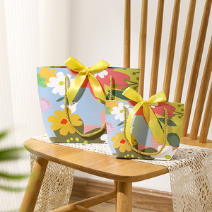 <span class=keywords><strong>Sac</strong></span> cadeau floral vert et jaune avec poignée pour l'anniversaire des enfants - Product Image 1