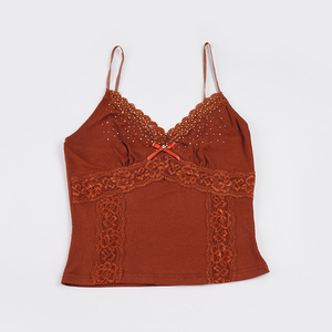 Top Camisero sin Mangas con Escote en V Profundo, Lazo de Pedrería y Parches de Encaje, Estilo Urbano Americano 'Hot Girl' con Ajuste en la Cintura - Product Image 6