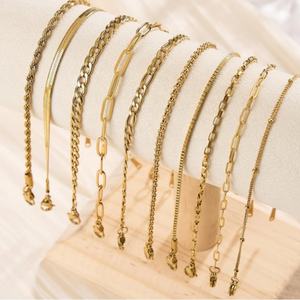 Bracelets empilables en acier inoxydable plaqué or, hypoallergéniques, étanches, personnalisables, résistants au ternissement, style mode et épais - Product Image 1