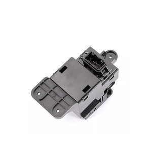 สวิตช์ตัวกระตุ้นเบรกจอดรถ Hyundai 93310G3000 สำหรับ Hyundai I30 2024 ระบบควบคุมเครื่องยนต์ EPB - Product Image 4