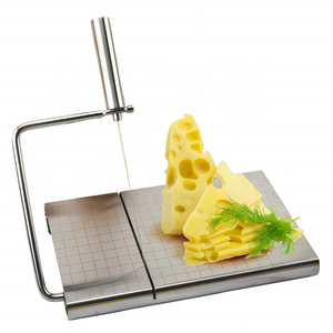 Trancheuse à fromage manuelle multifonction en acier inoxydable, gadget de <span class=keywords><strong>cuisine</strong></span> avec fils de coupe, marques d'échelle et planche à fromage et à jambon - Product Image 1