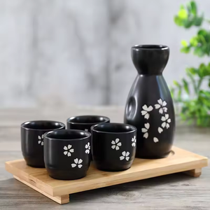 Tasses à vin Sakura vides rétro japonaises ensemble de saké <span class=keywords><strong>bouteille</strong></span> <span class=keywords><strong>noire</strong></span> avec logo - Product Image 1