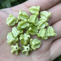 Manik-manik Resin Bunga Hawaii, Liontin Serbuk Kerang Pikake, Perhiasan Tas Hawaii, Manik-manik Resin Ukiran Mahkota Bunga Hawaii