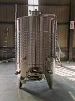 2000L Double Vestes Réservoir Jus De Raisin De Refroidissement Vin Cuve De Fermentation