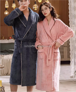 <span class=keywords><strong>Accappatoio</strong></span> Unisex in Pile Corallo 100% Poliestere, Marca TWO WINGS, 260gsm, Manica Lunga, <span class=keywords><strong>Morbido</strong></span> e Termico, Prodotto in Cina - Product Image 4