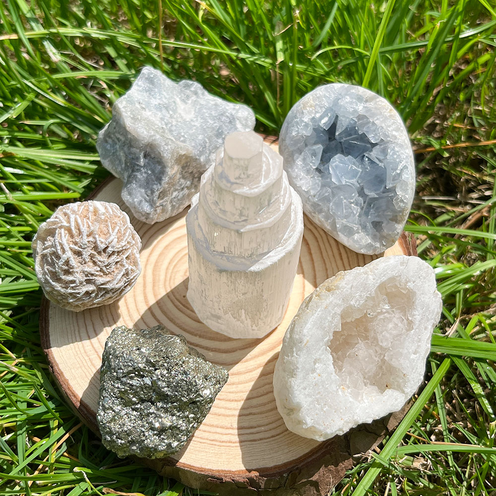 आध्यात्मिक पत्थर क्रिस्टल हीलिंग सेट Celestite क्लस्टर Geode अंडा Selenite टॉवर रेगिस्तान गुलाब Moonstone Witchcraft किट